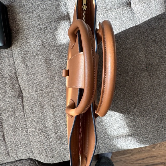 Paris/64 Large Lumière Bag – Caramel - Picture 5 of 7